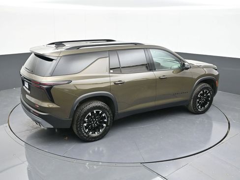 Used 2024 Chevrolet Traverse Z71 w/ Enhanced Driving Package image 57