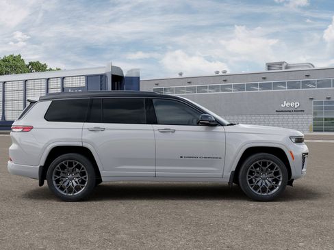 New 2026 Jeep Grand Cherokee L Summit w/ Obsidian Package image 47