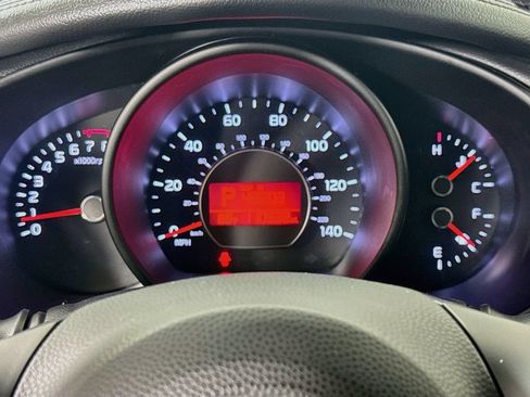 Used 2016 Kia Soul ! FWD image 20
