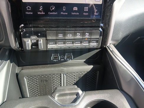 New 2026 RAM 4500 Laramie w/ Laramie Trim Package image 38