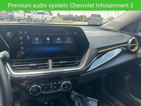 Used 2025 Chevrolet Trax ACTIV w/ Driver Confidence Package FWD image 9