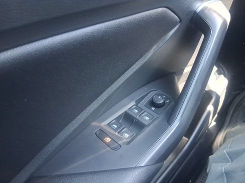 Used 2019 Volkswagen Jetta R-Line w/ R-Line Cold Weather Package FWD image 13
