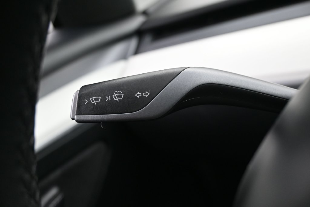 Used 2023 Tesla Model 3 Standard Range RWD image 19