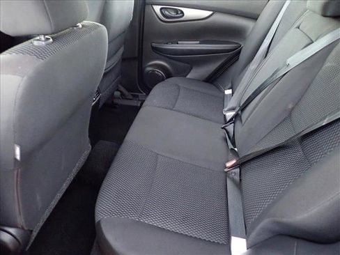 Used 2018 Nissan Rogue Sport S w/ S Appearance Package image 9