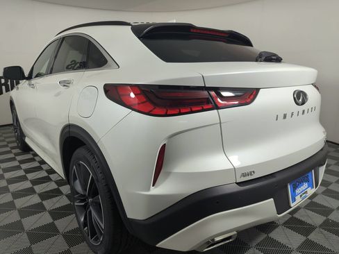 Used 2024 INFINITI QX55 Luxe AWD/4WD image 2
