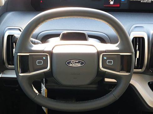 New 2025 Ford Expedition Active RWD image 14