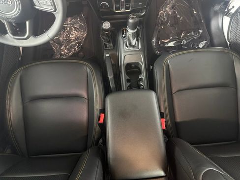 Used 2025 Jeep Wrangler Unlimited Sport AWD/4WD image 26