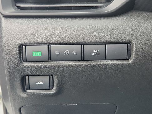 Used 2024 Nissan Sentra S FWD image 22