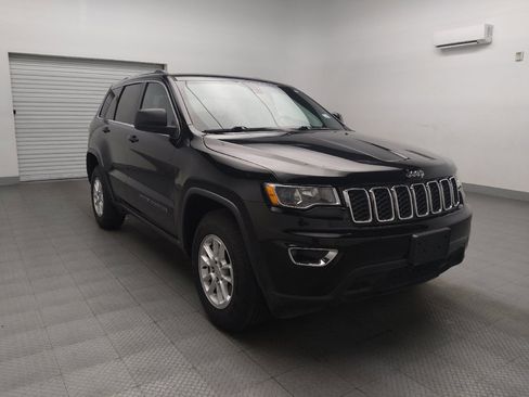 Used 2018 Jeep Grand Cherokee Laredo image 13