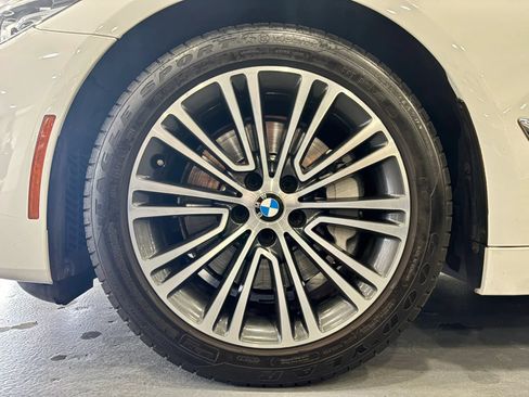 Used 2018 BMW 530i RWD image 47