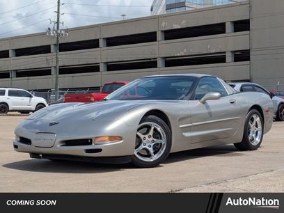 Used 2000 Chevrolet Corvette Coupe w/ Roof Pkg