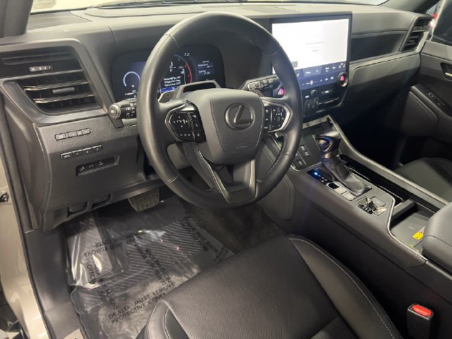 Certified 2025 Lexus GX 550 w/ Accessory Package (31) AWD/4WD image 16