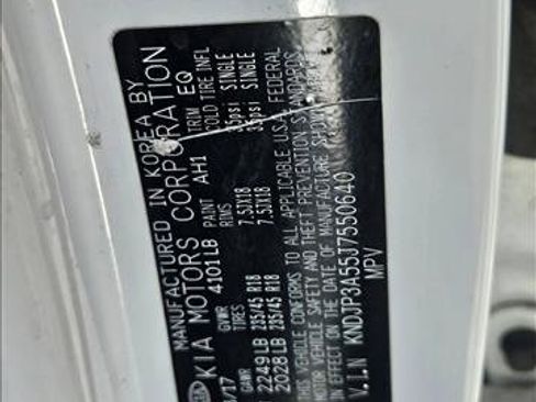 Used 2018 Kia Soul + FWD image 22