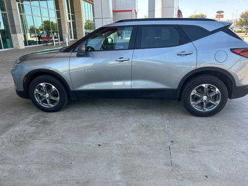 Used 2024 Chevrolet Blazer LT w/ Convenience Package FWD image 14