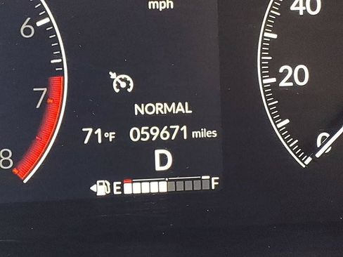 Used 2023 Honda HR-V LX image 33