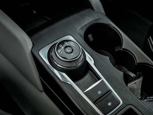 Used 2023 Ford Escape Platinum w/ Premium Technology Package AWD/4WD image 25