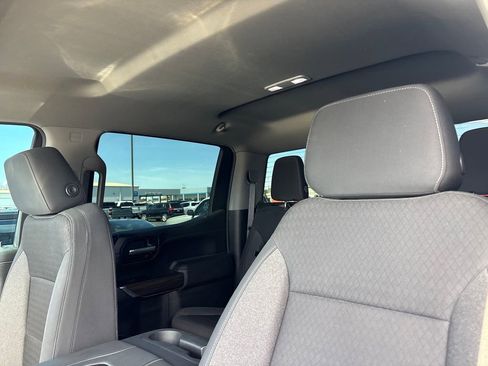 Used 2021 Chevrolet Silverado 1500 RST w/ Z71 Off-Road Package image 11