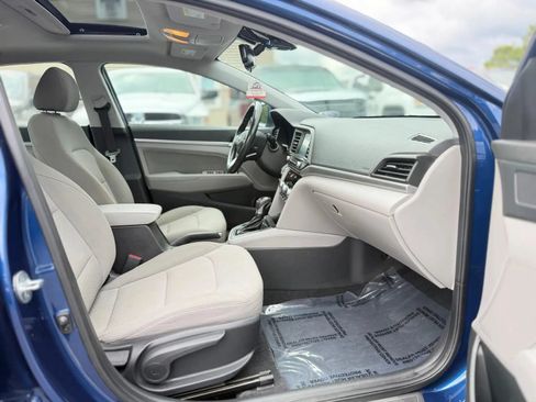 Used 2020 Hyundai Elantra Value Edition FWD image 11