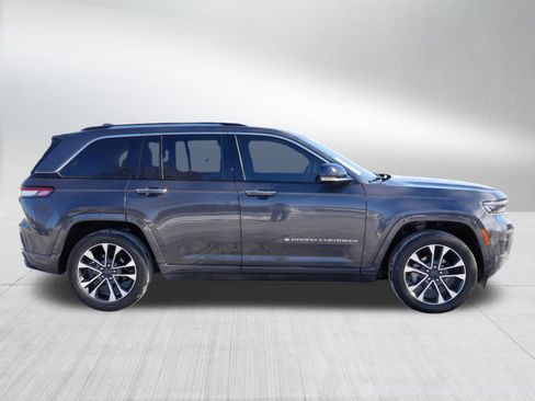 Used 2022 Jeep Grand Cherokee Overland w/ Luxury Tech Group IV image 8