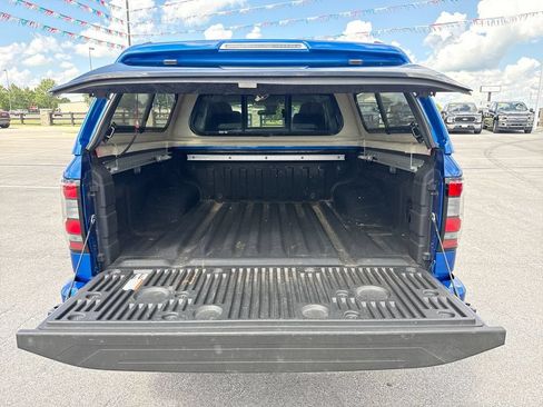 Used 2024 Nissan Frontier SV w/ SV Convenience Package AWD/4WD image 17