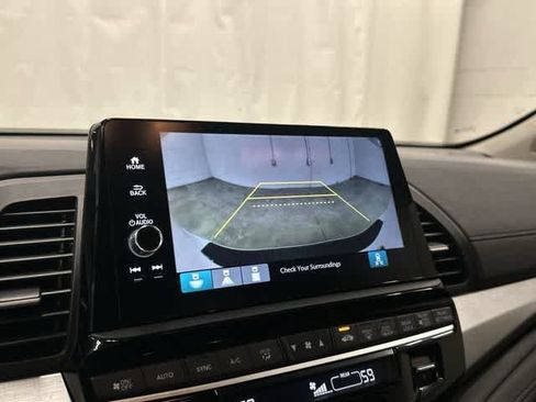 Certified 2025 Honda Odyssey EX-L image 23