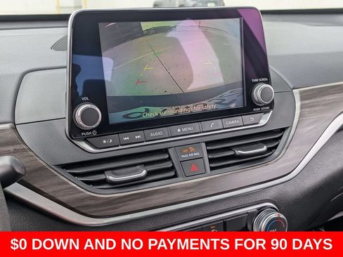 Used 2025 Nissan Altima 2.5 SV FWD image 16