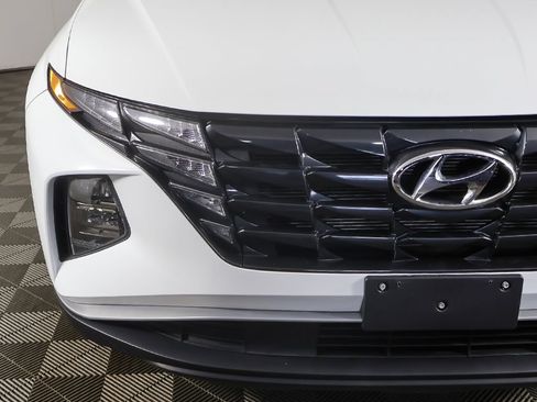 Used 2023 Hyundai Tucson SE AWD/4WD image 12