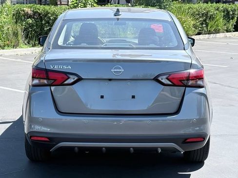 Used 2025 Nissan Versa SV FWD image 6