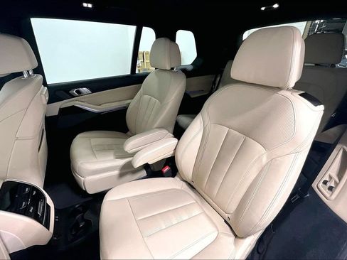 Used 2021 BMW X7 xDrive40i w/ Executive Package AWD/4WD image 26
