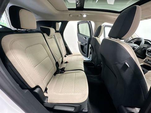 Used 2020 Ford Escape SE AWD/4WD image 25