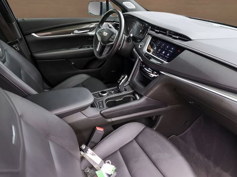 Certified 2023 Cadillac XT5 Sportv w/ Technology Package AWD/4WD image 31