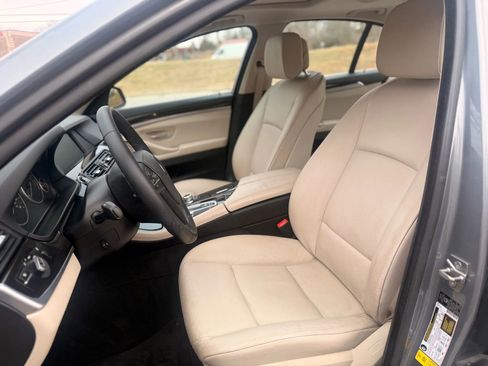 Used 2012 BMW 528i Sedan image 11