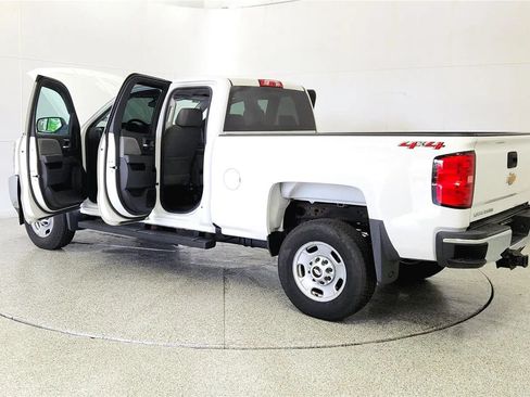 Used 2018 Chevrolet Silverado 2500 W/T w/ WT Convenience Package AWD/4WD image 11