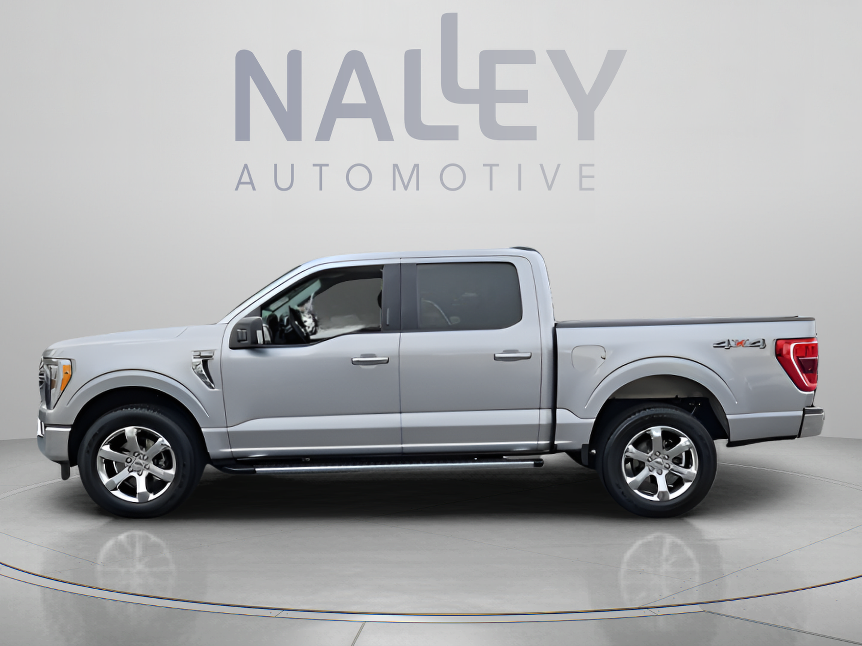 Used 2021 Ford F150 XLT w/ Equipment Group 302A High AWD/4WD image 2