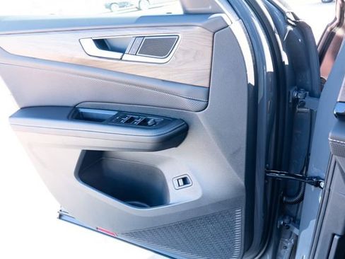 New 2026 Volkswagen Atlas SE image 28