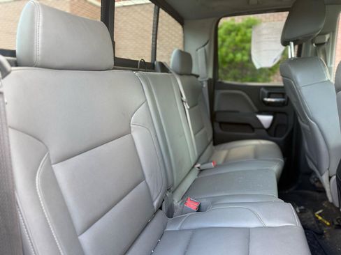 Used 2015 Chevrolet Silverado 1500 LTZ Z71 w/ LTZ Plus Package AWD/4WD image 33