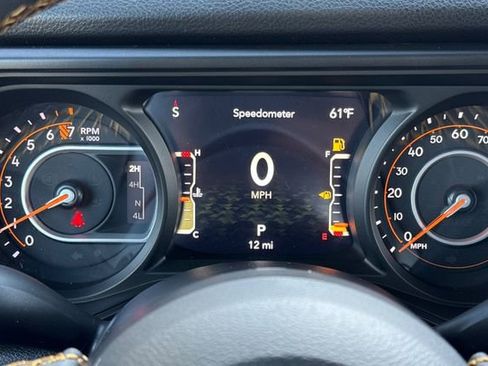 New 2025 Jeep Gladiator Sport AWD/4WD image 24