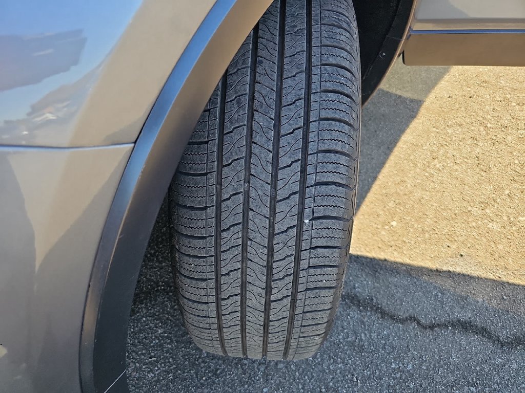 Used 2019 Buick Encore Sport Touring w/ Safety Package AWD/4WD image 34