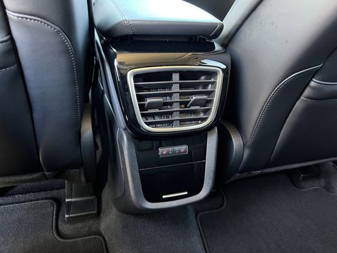 Certified 2022 Lincoln Nautilus Reserve w/ Equipment Group 201A image 30