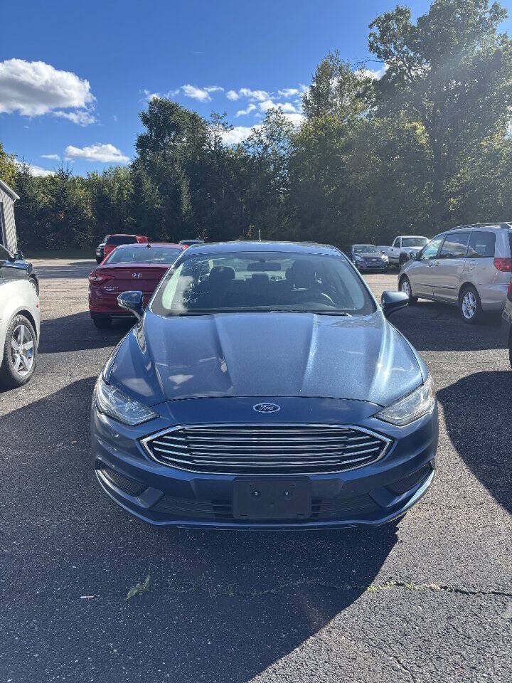 Used 2018 Ford Fusion SE FWD image 3