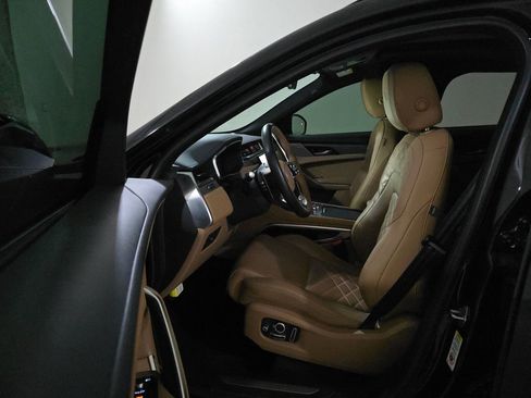 Used 2023 Jaguar F-PACE S image 4