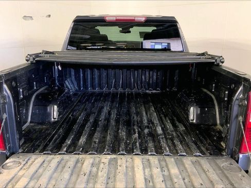 Used 2023 Chevrolet Silverado 1500 LT AWD/4WD image 4
