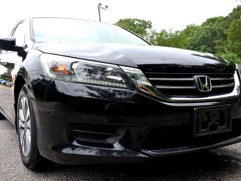 Used 2014 Honda Accord LX image 3