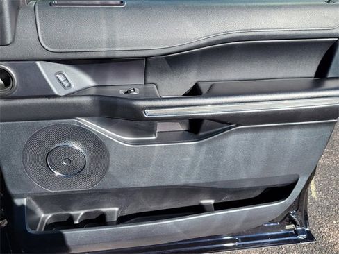 Used 2019 Ford Expedition XLT w/ Equipment Group 201A image 18