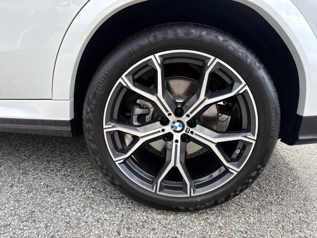 Certified 2023 BMW X6 xDrive40i w/ M Sport Package AWD/4WD image 10