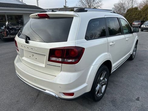 Used 2017 Dodge Journey Crossroad w/ Popular Equipment Group image 12