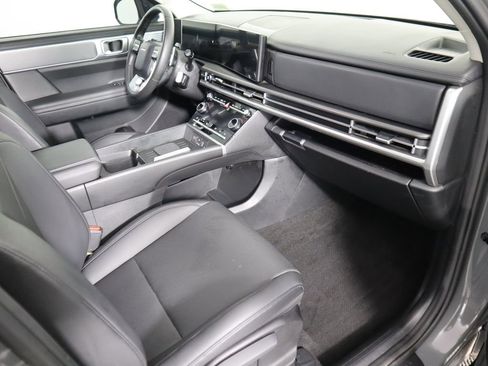 Used 2025 Hyundai Santa Fe XRT image 18