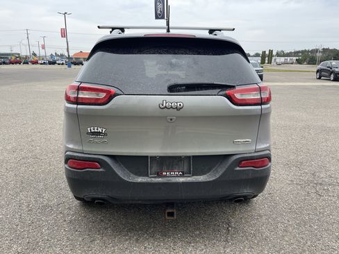 Used 2014 Jeep Cherokee Latitude w/ Comfort/Convenience Group AWD/4WD image 5