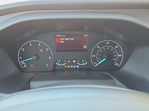 Used 2025 Ford Transit 350 XLT image 17