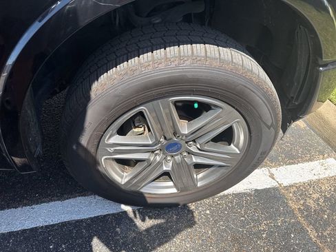 Used 2019 Ford F150 Lariat image 20